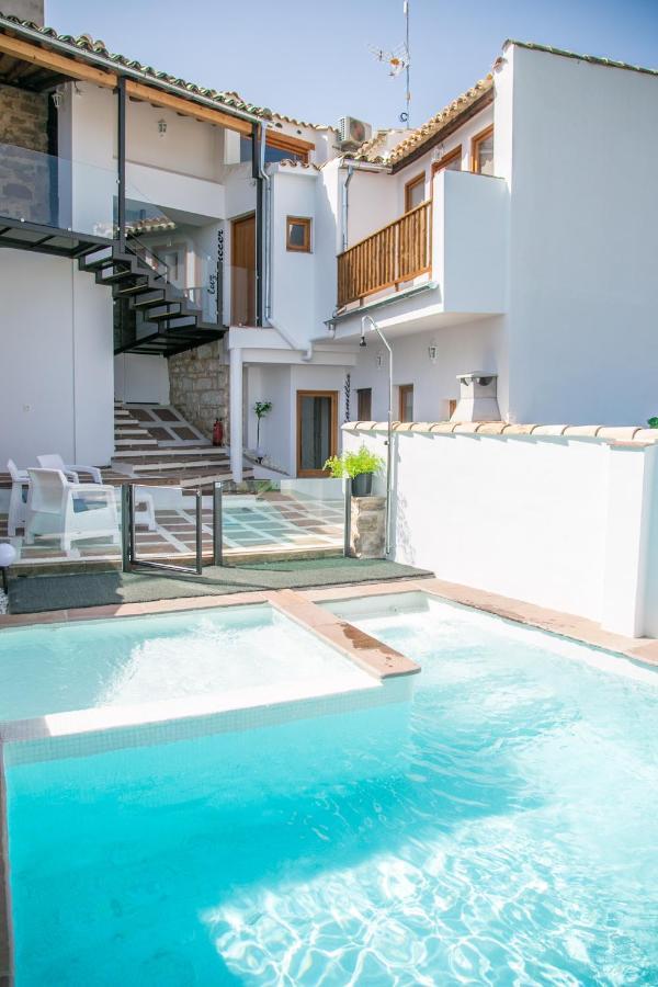 Apartamentos Turisticos La Casa Vieja Sabiote Exterior foto